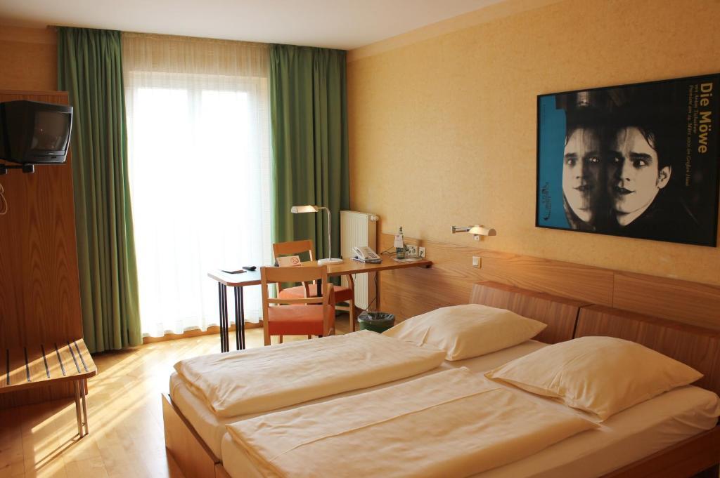 An der Persiluhr Stadt-gut-Hotel Lünen Zimmer foto